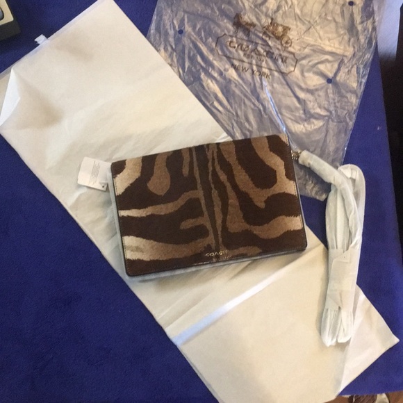 NWT COACH MADISON HAIRCALF CLUTCH - Picture 1 of 5